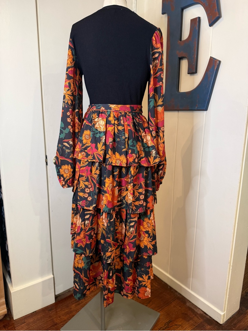 Baltic Born Black Bodice Floral Tiered Midi Dress Sz M - Picture 5 of 6